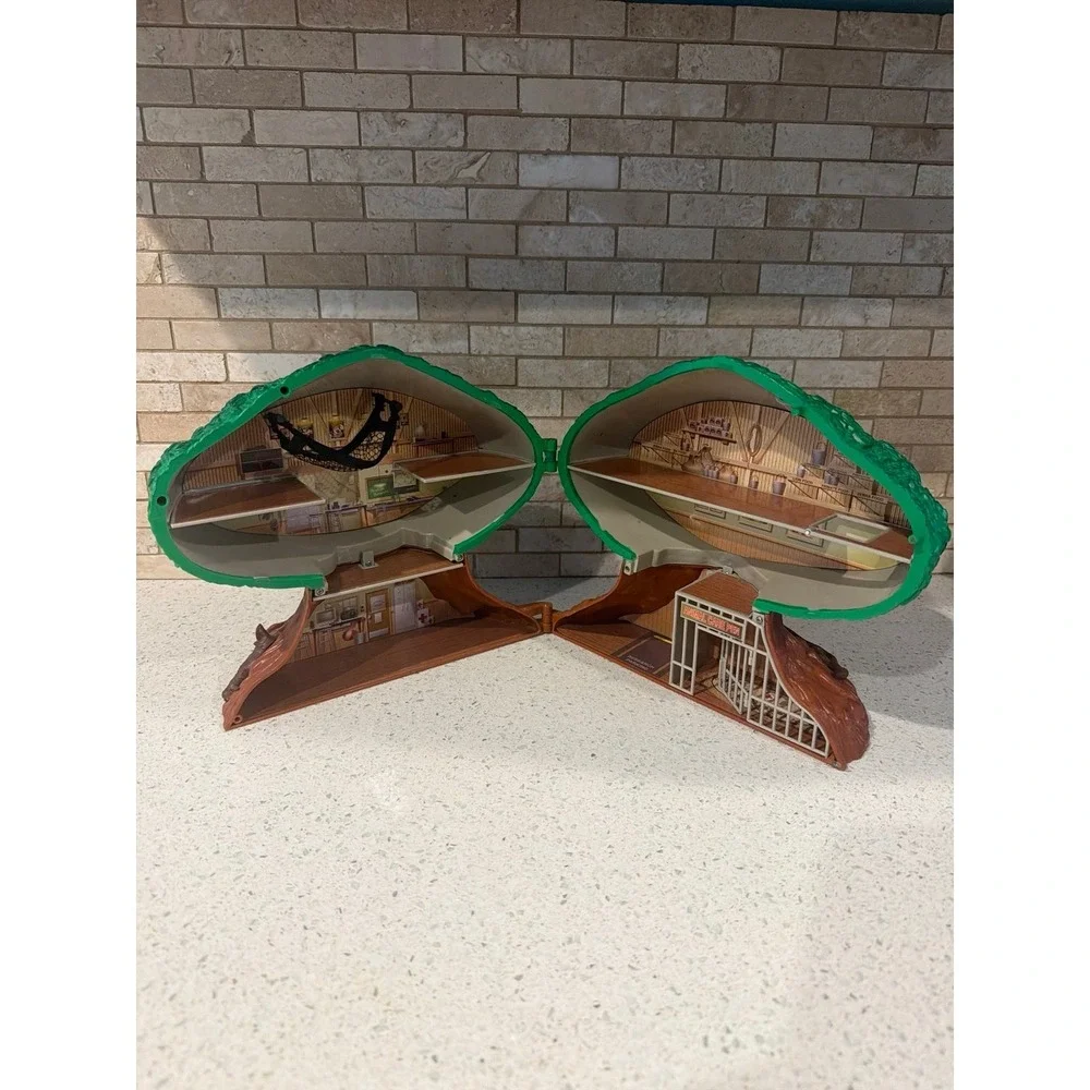 Disney Parks Animal Kingdom Tree of Life Monorail Playset – Incomplete Set